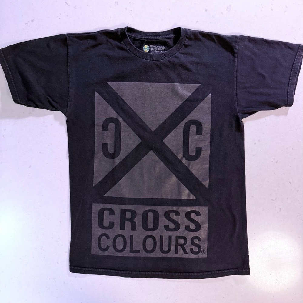 Vintage Cross Colours T-Shirt from the 1990’s!